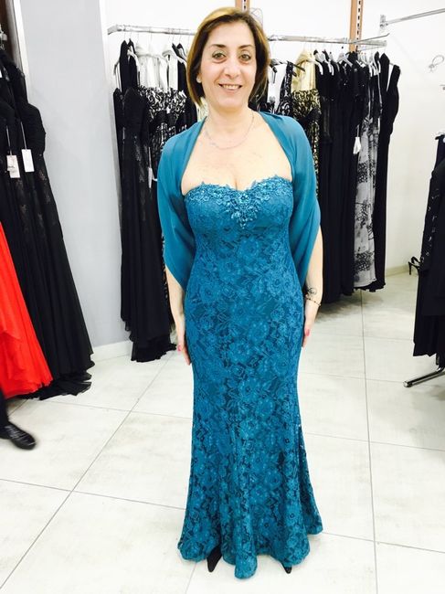 E dopo le scarpe, anche l'abito della mamma! - 1