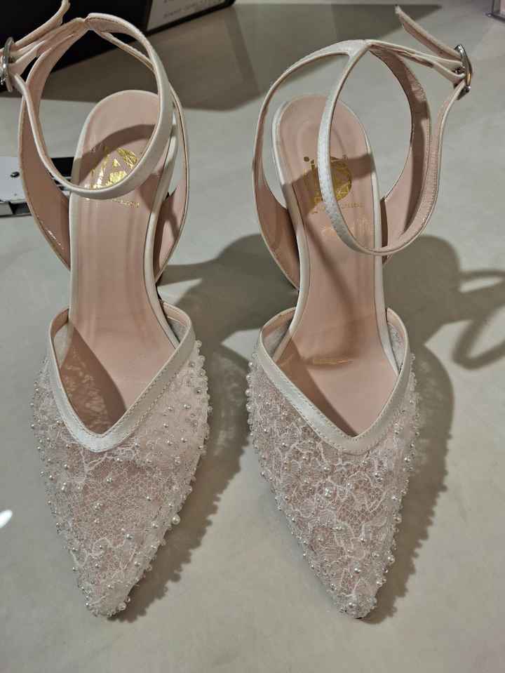 Scarpe, trovate😍😍 - 2