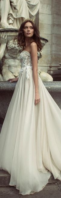 Un abito sofisticato, ma anche molto leggero