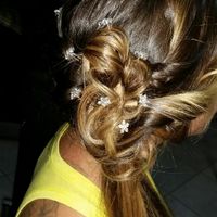 Acconciature semiraccolti con treccia laterale - 3