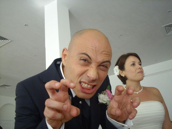 faccia spaventosa x la fotografa