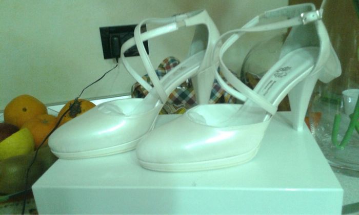 Sono curiosa di vedere le vostre scarpe. .. - 1