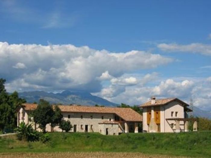 Location: ✅ o ⚠️? - 3