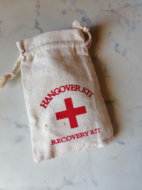 Pomeriggio di pioggia produttivo - Hangover kit e bolle di sapone - 2