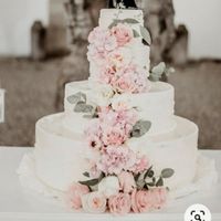 Torta nozze con fiori - 1