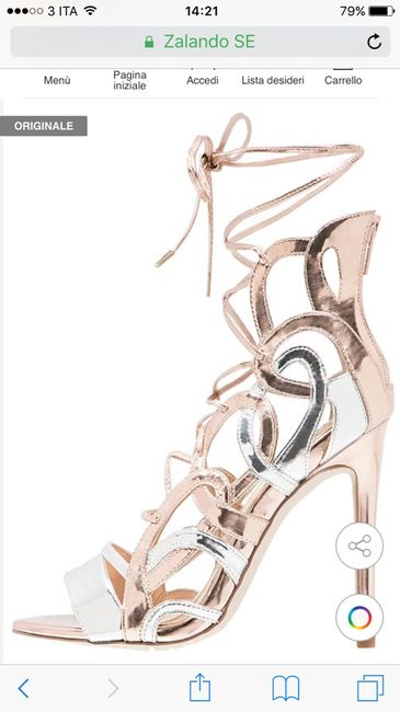 E anche le scarpe ci sono - 1