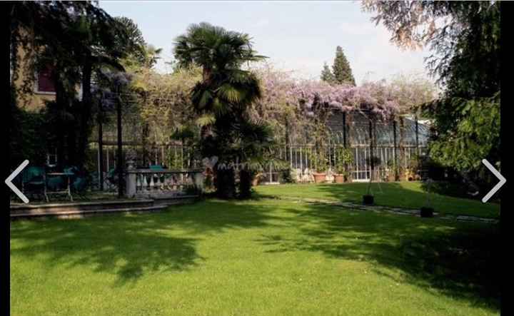 La serra esternamente