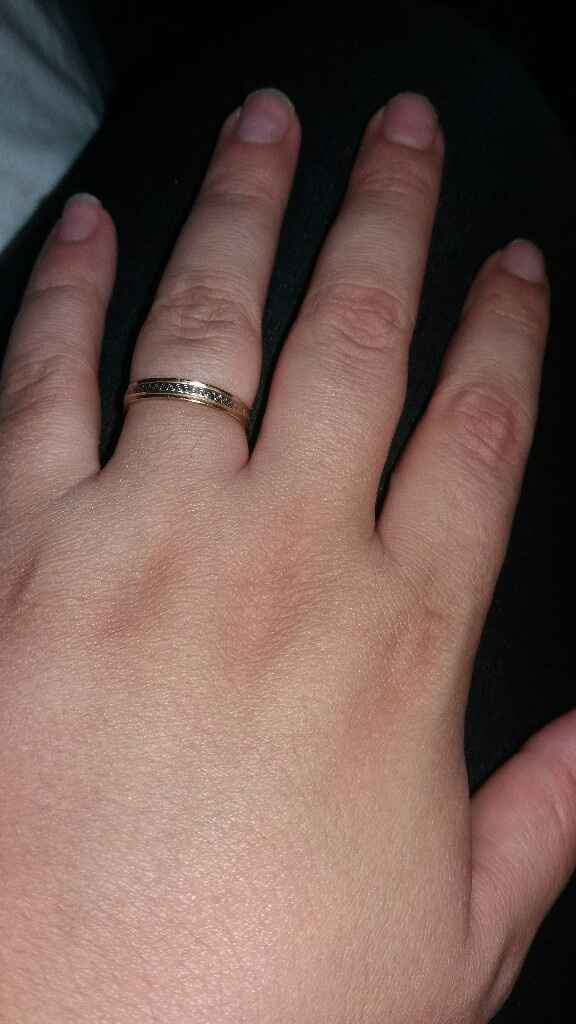 Ragazze come sono le vostre fedi di fidanzamento? - 1