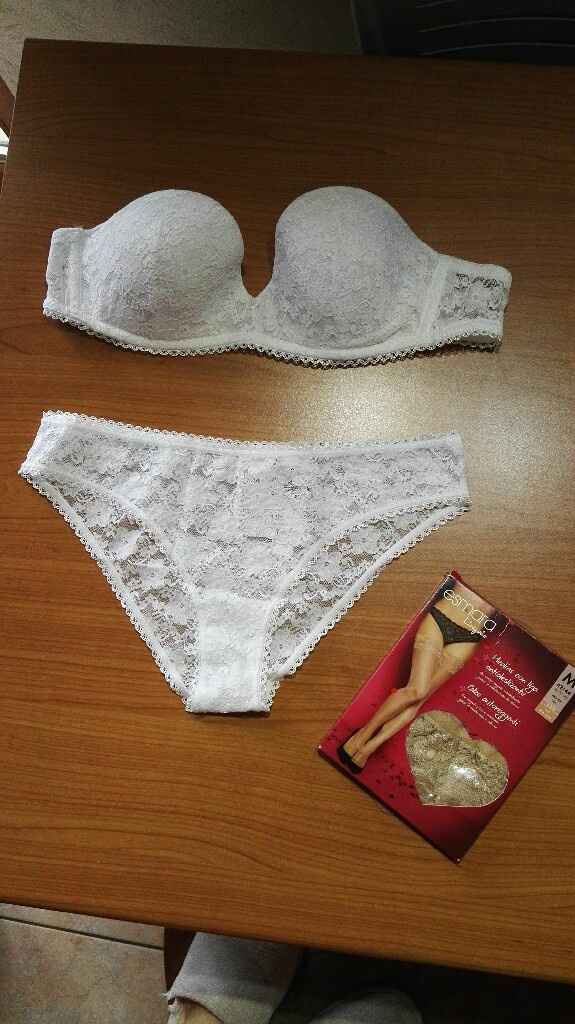 Intimo e autoreggenti colore??? - 1