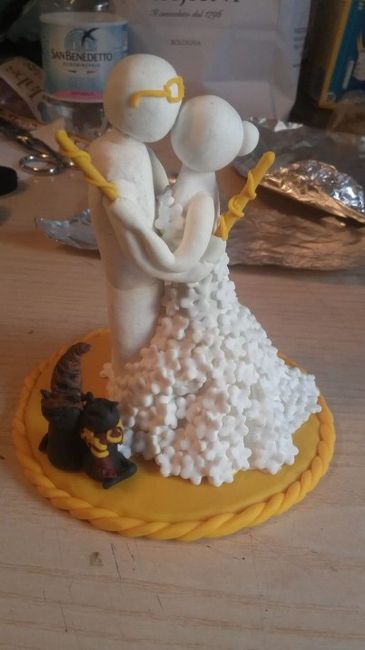 cake topper
