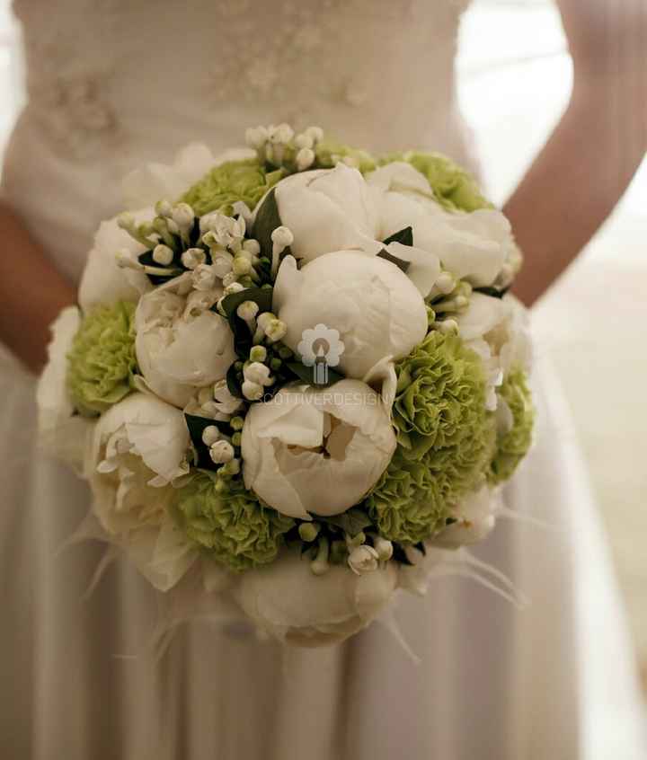 Cosa ne pensate delle peonie? associate alle rose? - 2