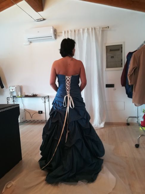 Abiti da sposa colorati tendenza 2019 - 2