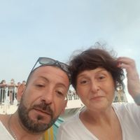 Postate una foto di voi due 👇 - 1