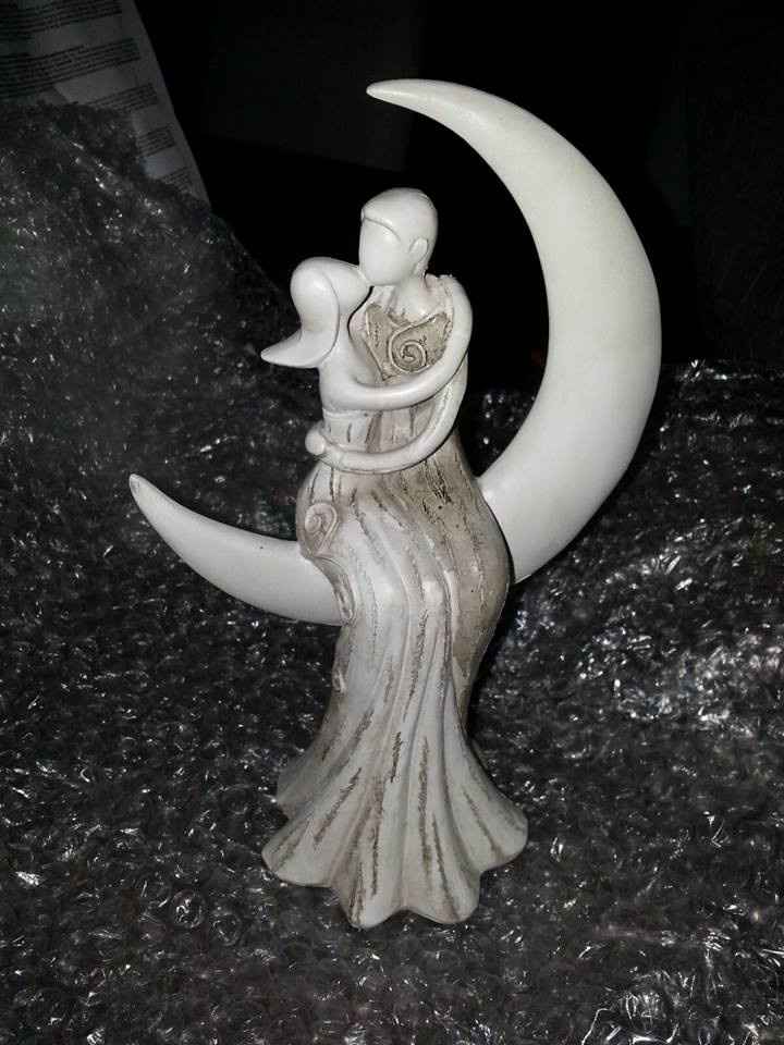 Cake topper
