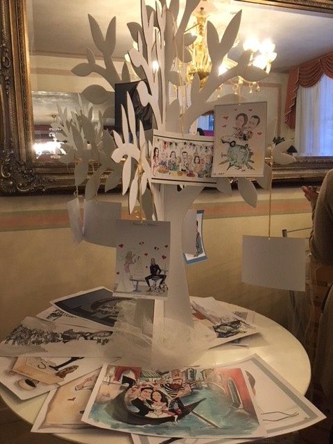 Ci siamo incantati a guardare le immagini del caricaturista! Un'ottima alternativa alla classica bom
