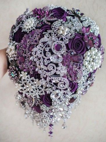 questo è un full bijou con l'alternarsi di colori