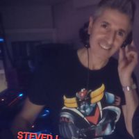 steve dj musica 80/90/2000//cell..3389037302///rimmarrete Contenti//.faccuo anche Vocalist.. quindi 