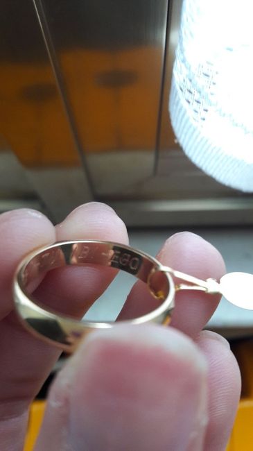 Foto incisione fedi - 1