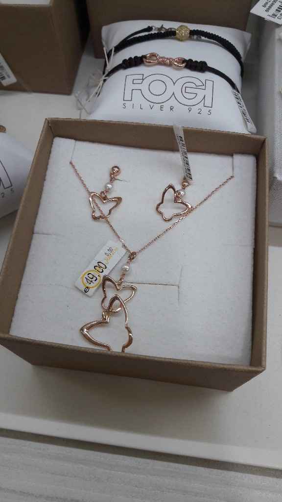 Orecchini e collana - 1