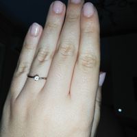 E ora mostraci una foto del tuo anello di fidanzamento! - 1