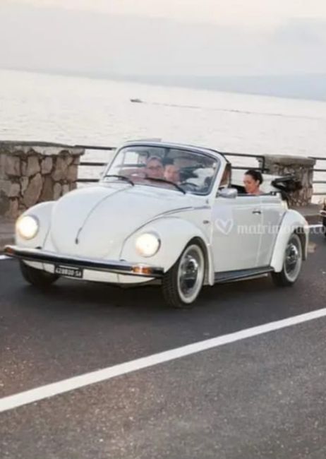 Matrimonio in costiera amalfitana: Maggiolone bianco cabrio Volkswagen o Fiat 500 Spiaggina? 2