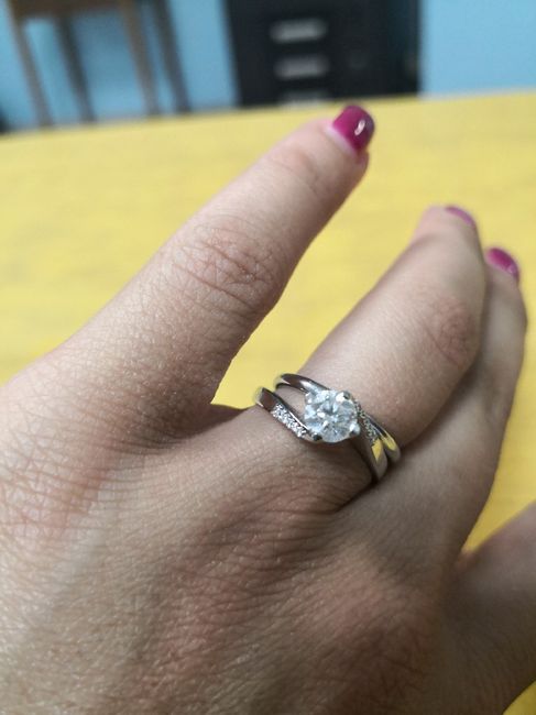 E ora mostraci una foto del tuo anello di fidanzamento! 5