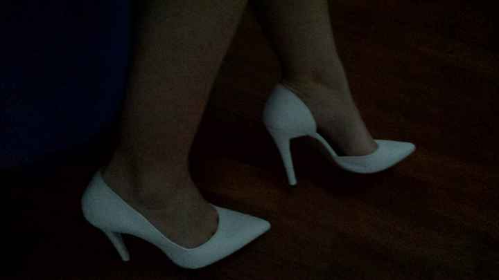 Scarpe sposa....bianche o colorate? mi fate vedere le vostre? - 2