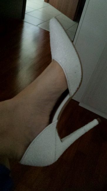 Scarpe sposa....bianche o colorate? mi fate vedere le vostre? - 1