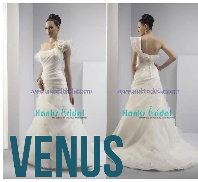 matrimonio invernale spalle coperte