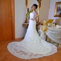 Mi fate vedere i vostri abiti? - 1