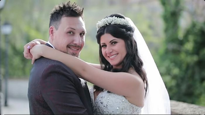 Ragazzeee😍 ecco a voi il nostro prematrimoniale e qualche scatto del Giorno del nostro Matrimonio!😍💖