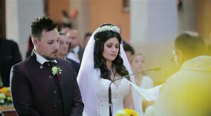 Ragazzeee😍 ecco a voi il nostro prematrimoniale e qualche scatto del Giorno del nostro Matrimonio!😍💖
