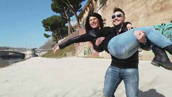 Ragazzeee😍 ecco a voi il nostro prematrimoniale e qualche scatto del Giorno del nostro Matrimonio!😍💖