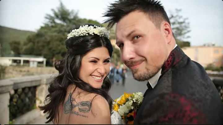 Ragazzeee😍 ecco a voi il nostro prematrimoniale e qualche scatto del Giorno del nostro Matrimonio!😍💖