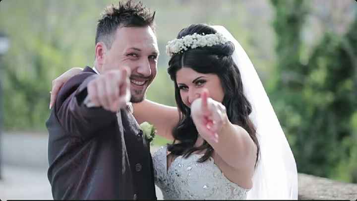 Ragazzeee😍 ecco a voi il nostro prematrimoniale e qualche scatto del Giorno del nostro Matrimonio!😍💖