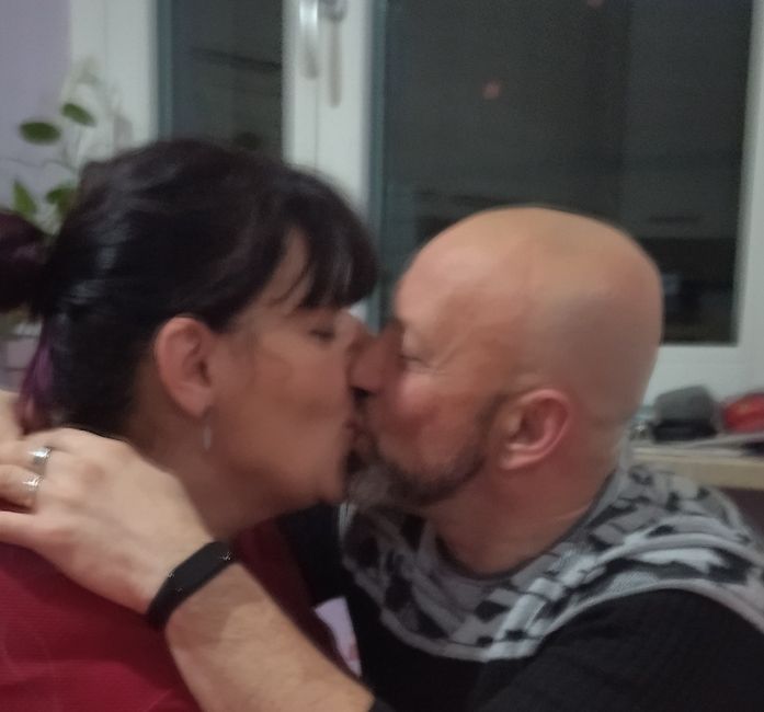 Postate una foto di voi due 👇 - 1