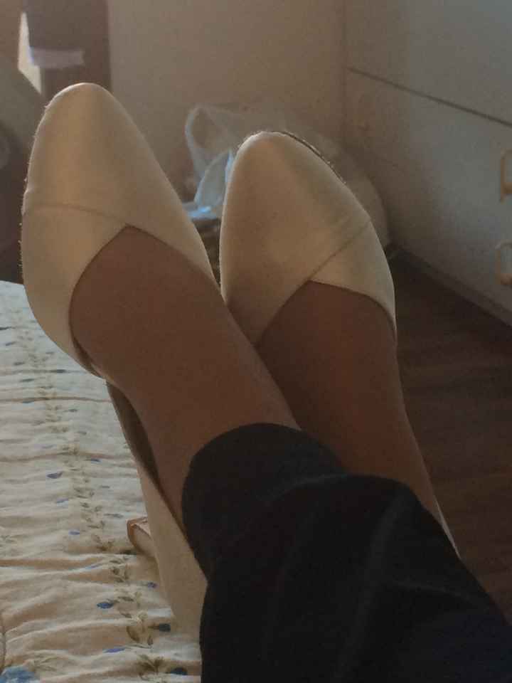 Scarpe sposa....bianche o colorate? mi fate vedere le vostre? - 1