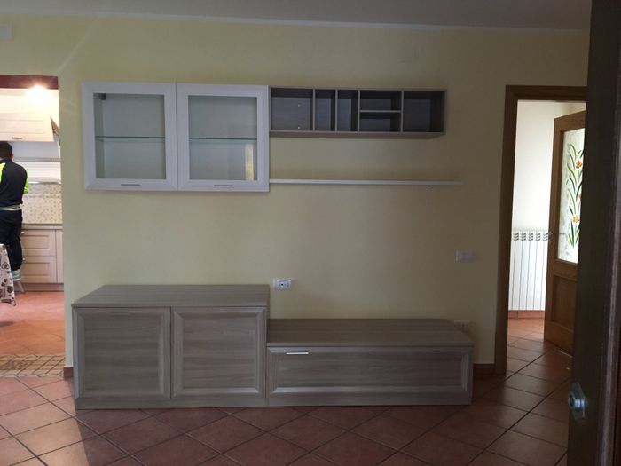 Montaggio mobili e intoppi - 1