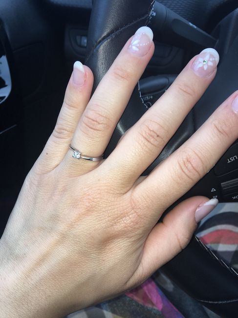 Assieme alle promesse è arrivato anche l'anello - 1