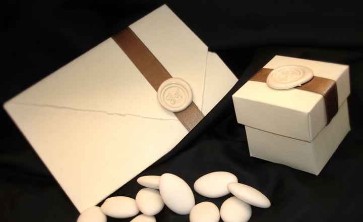 esempio partecipazioni/bomboniere dal web