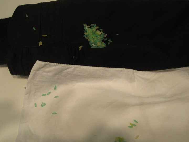 riso umido su bianco e nero