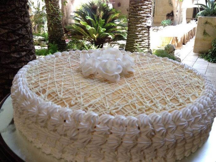 Torta nuziale ad un piano 3