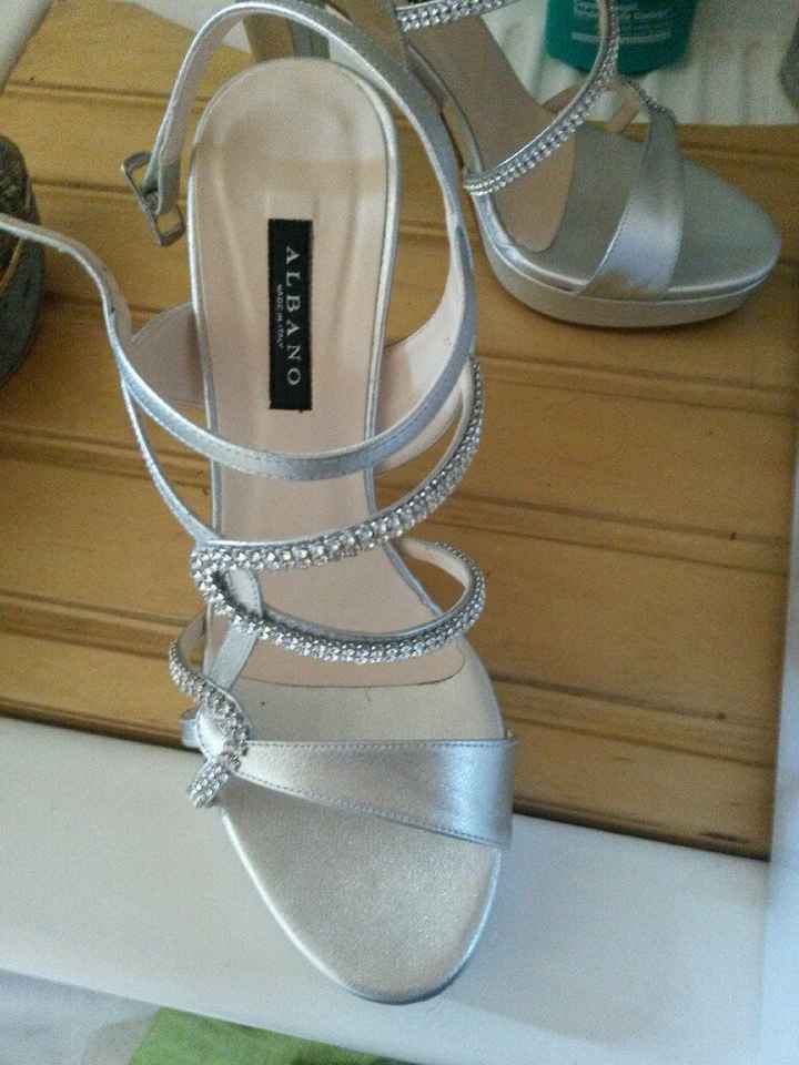 Scarpe dilemma albano aiutatemi - 1