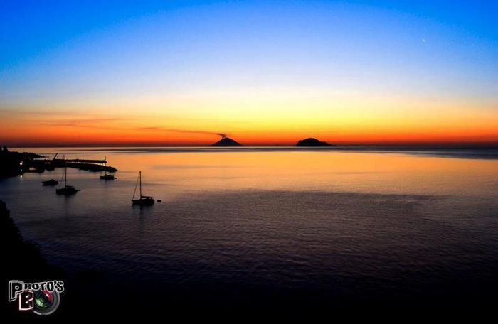Panarea e Stromboli viste da Salina