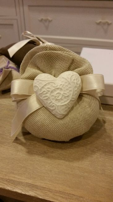 Bomboniere  help! - 3