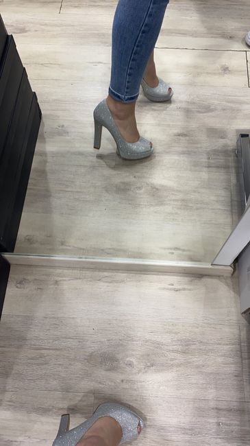 Scarpe sposa... classica o fuori dal comune? 1