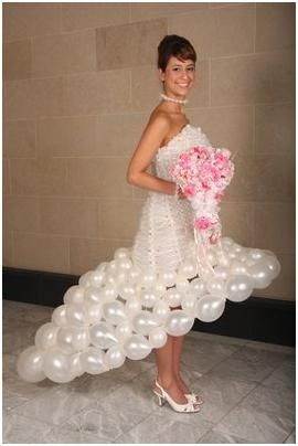 abiti da sposa coi palloncini