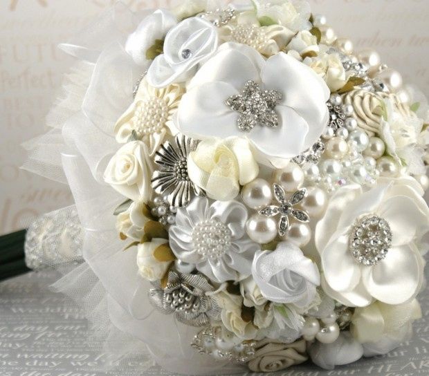 Bouquet sposa in tessuto 4