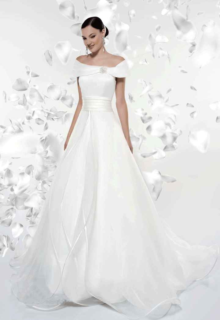 abito da sposa, stile scollo omerale 4