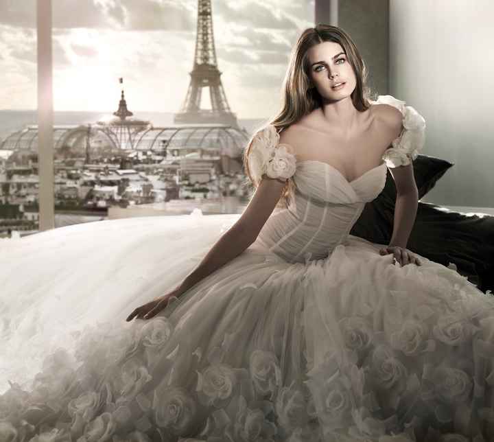 abito da sposa, stile scollo omerale 5
